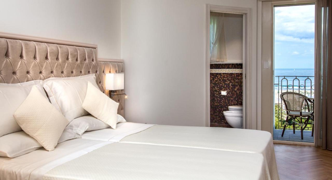 Hotel Aurelia Milano Marittima Exterior photo